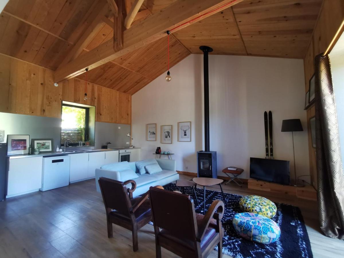 Gite De Charme Au Coeur De L'Entre-Deux-Mers Haux  Buitenkant foto